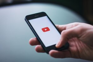 Read more about the article YouTube、音楽業界に3300億円以上を還元。サブスクリプションと広告で利益分配
